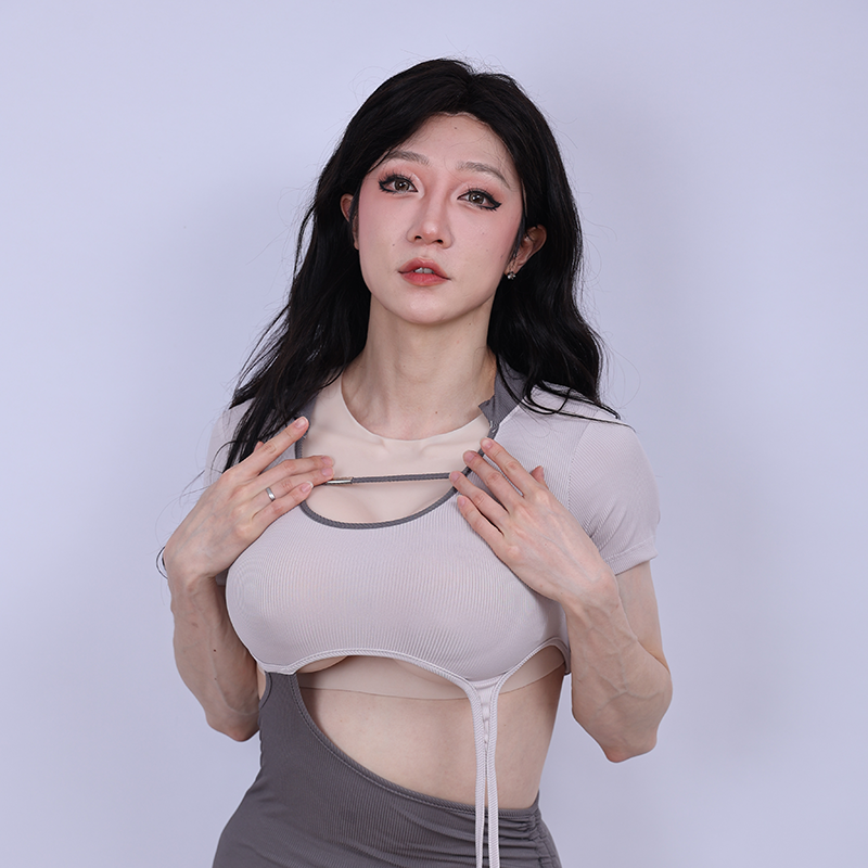 Hカップ　クルーネック シリコンバスト　
